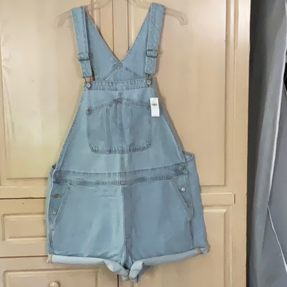 OLD NAVY OVERALL shorts Size XL Denim Light Wash Blue NWT 100% Cotton - Picture 5 of 7